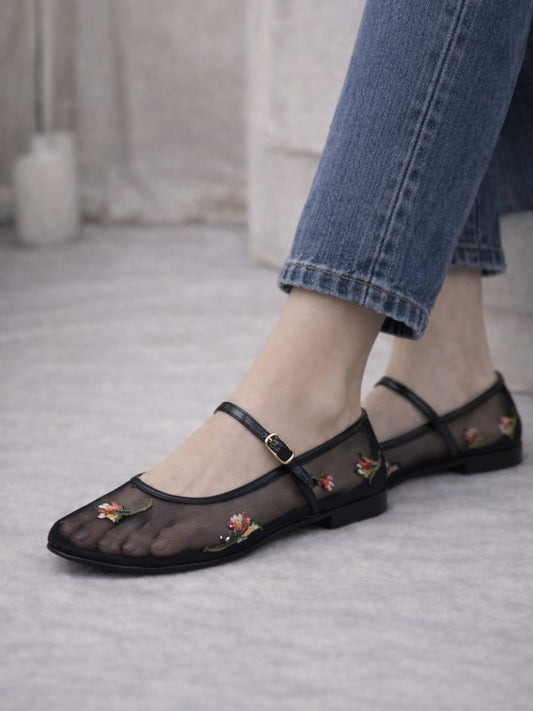 Black - Petal Pumps