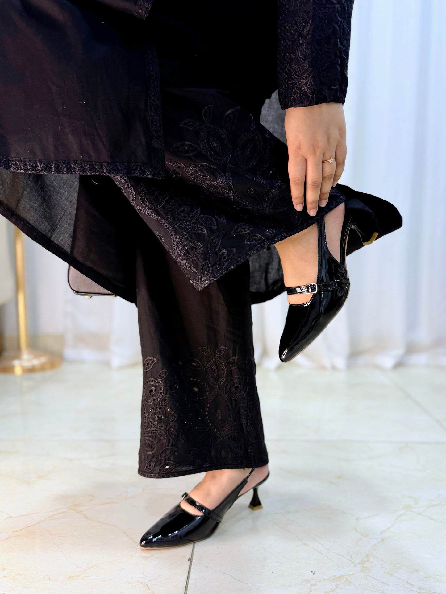 Black - Kitten Heels